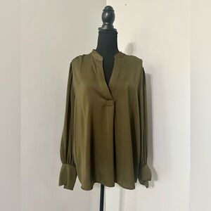 Banana Republic Factory - XL volume sleeve blouse